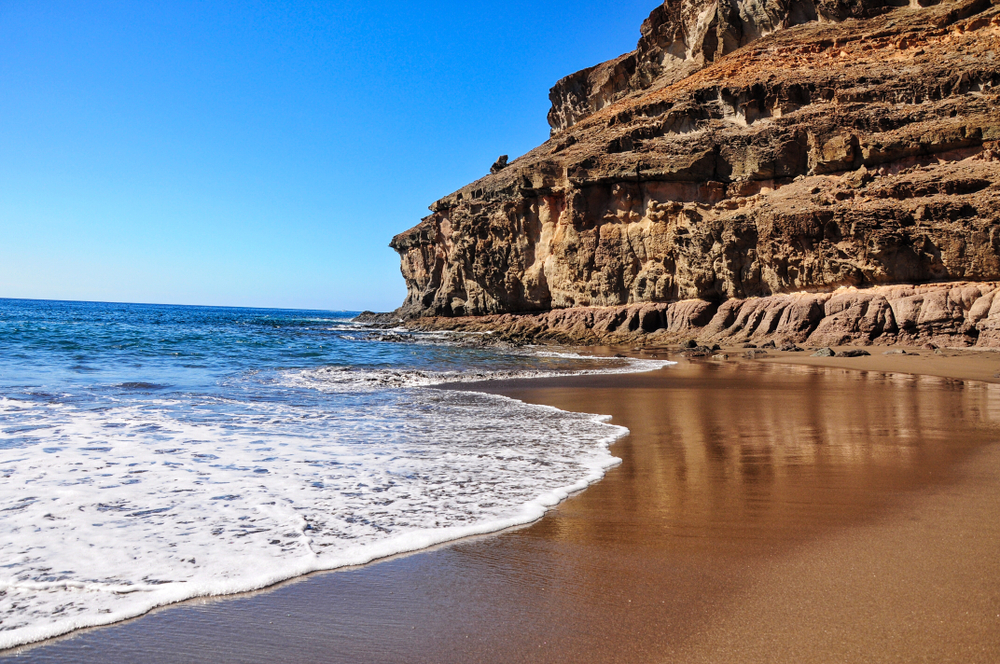 Beach lovers home from home in sunny Gran Canaria, Playa del